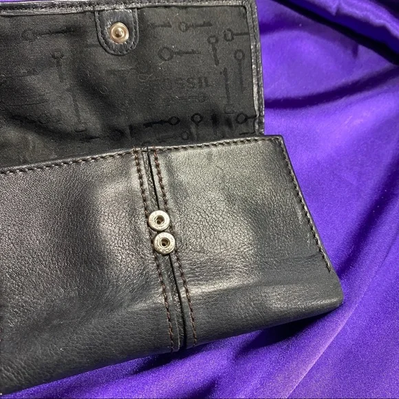 📌Vintage like New Fossil Key Cow Hide Leather Tri-fold Wallet, 16 Card Slots - Picture 10 of 13